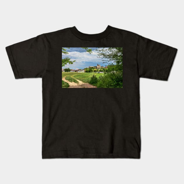 Pathway To Windsor Kids T-Shirt by IanWL